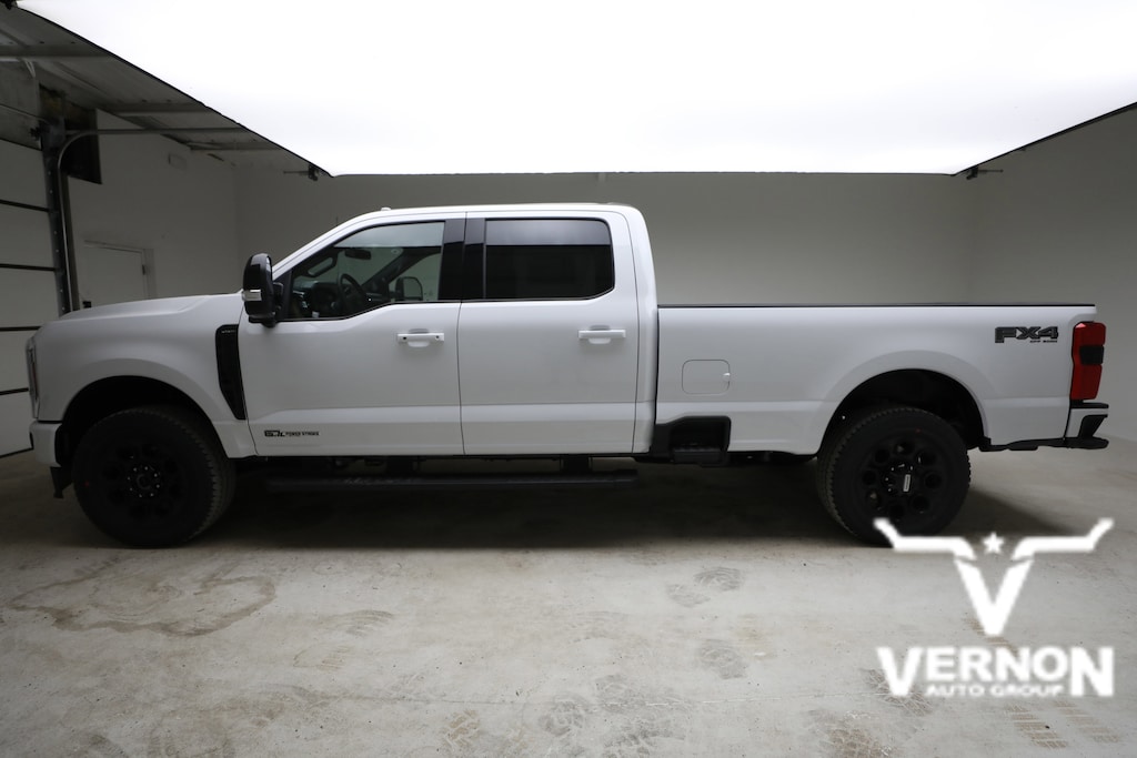 New 2026 Ford F-250 Lariat Truck Crew Cab