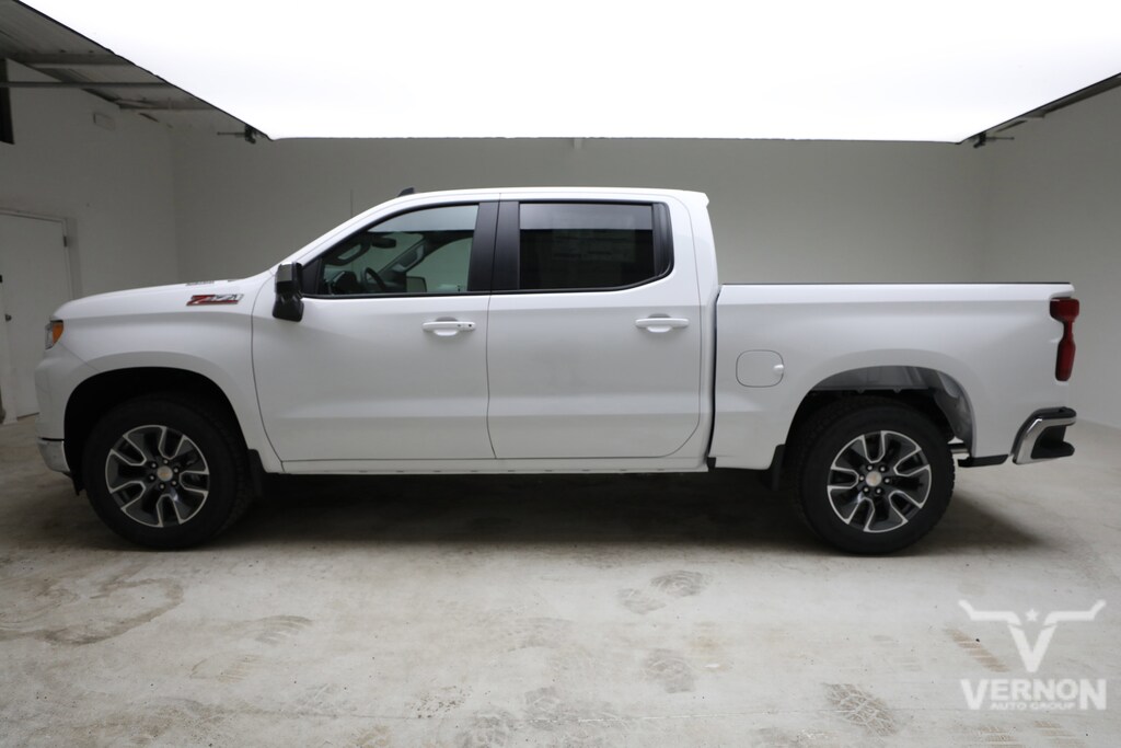 New 2026 Chevrolet Silverado 1500 LT w/1LT Truck Crew Cab