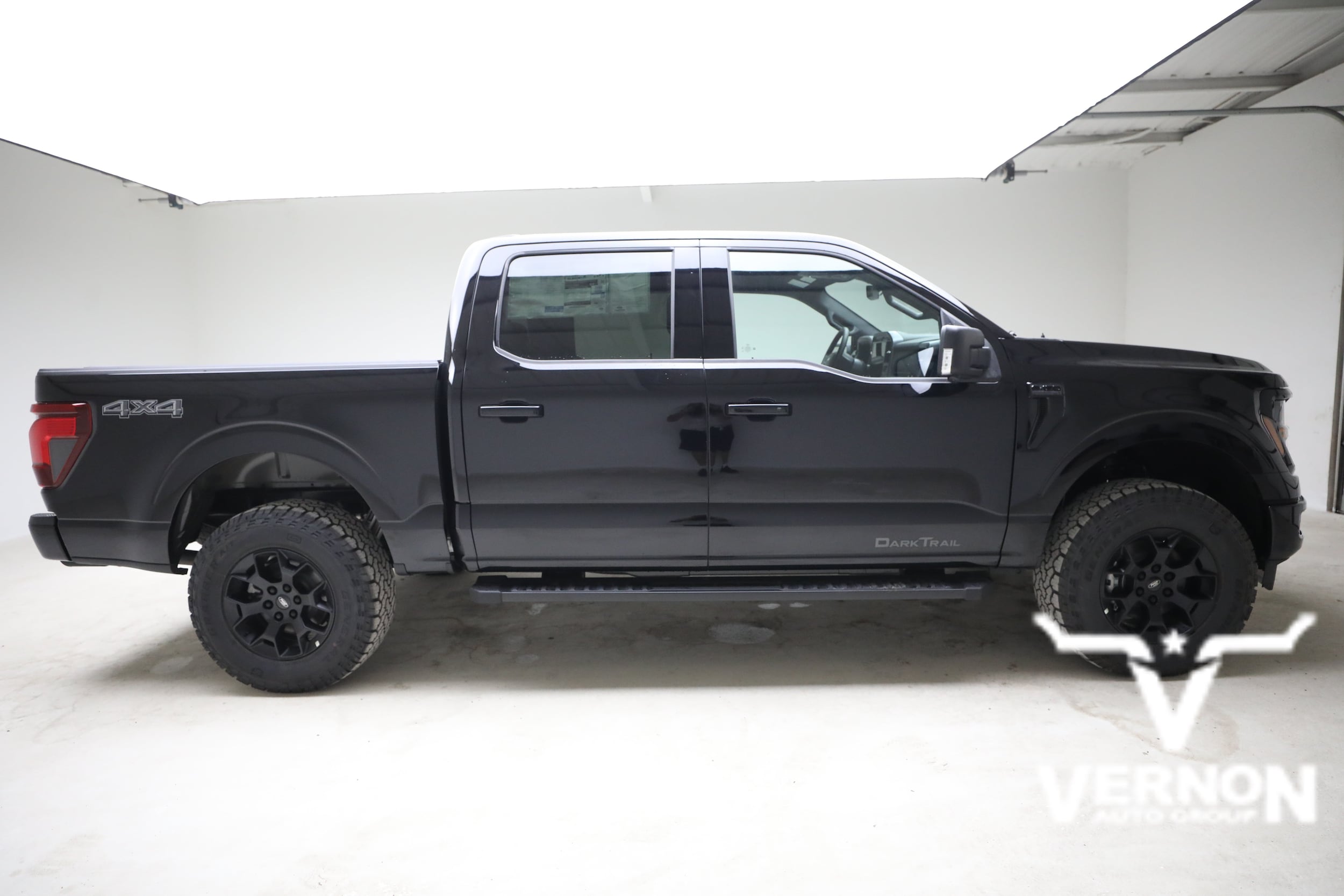 2026 Ford F-150 XLT - Photo 6