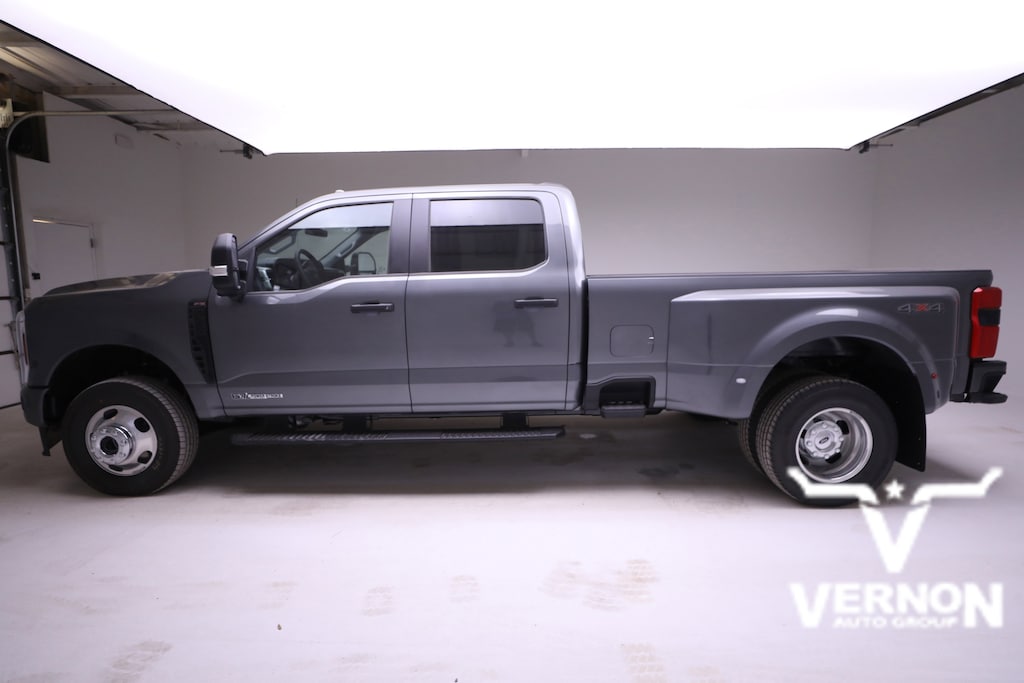 New 2026 Ford F-350 Truck Crew Cab