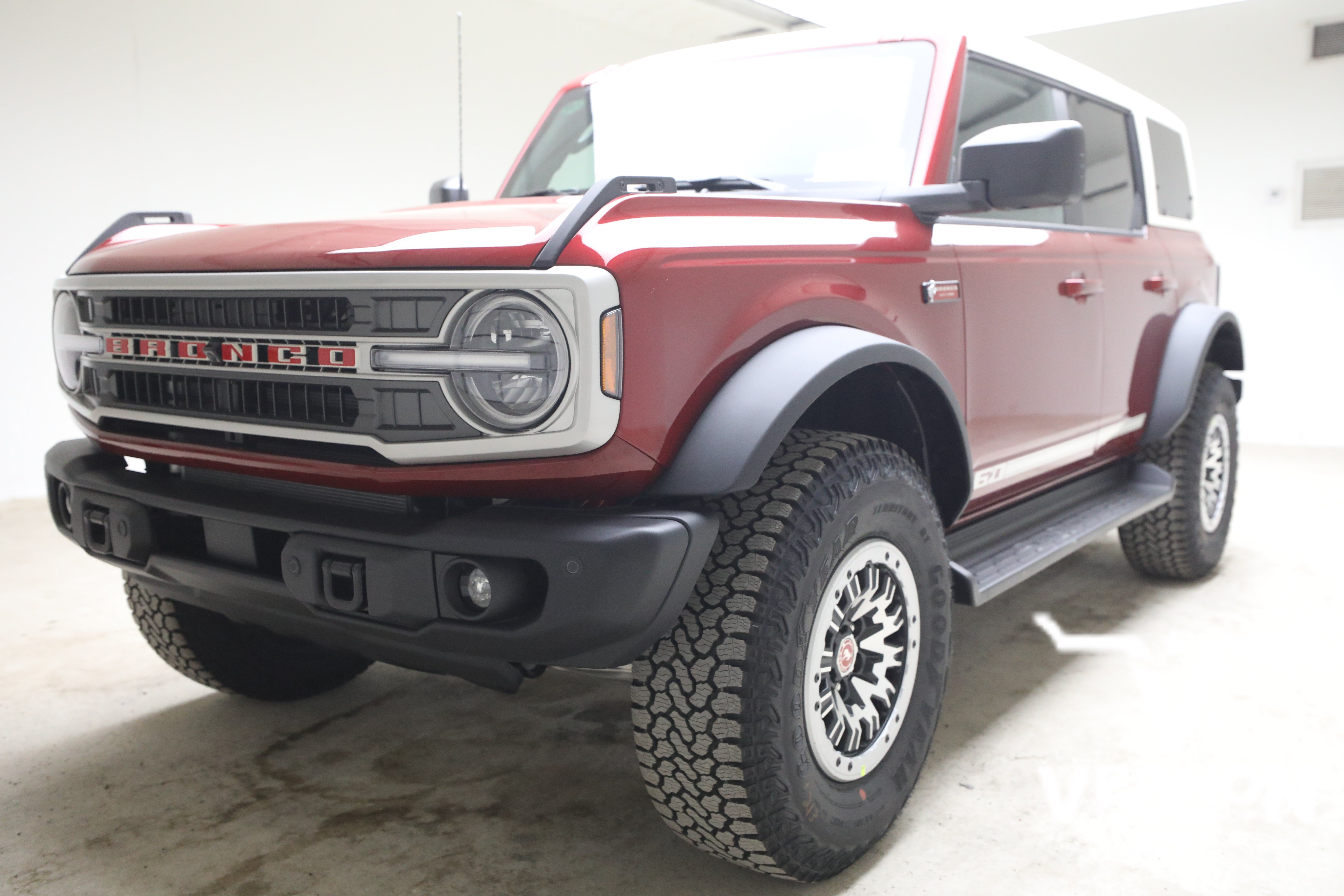 New 2026 Ford Bronco Outer Banks SUV