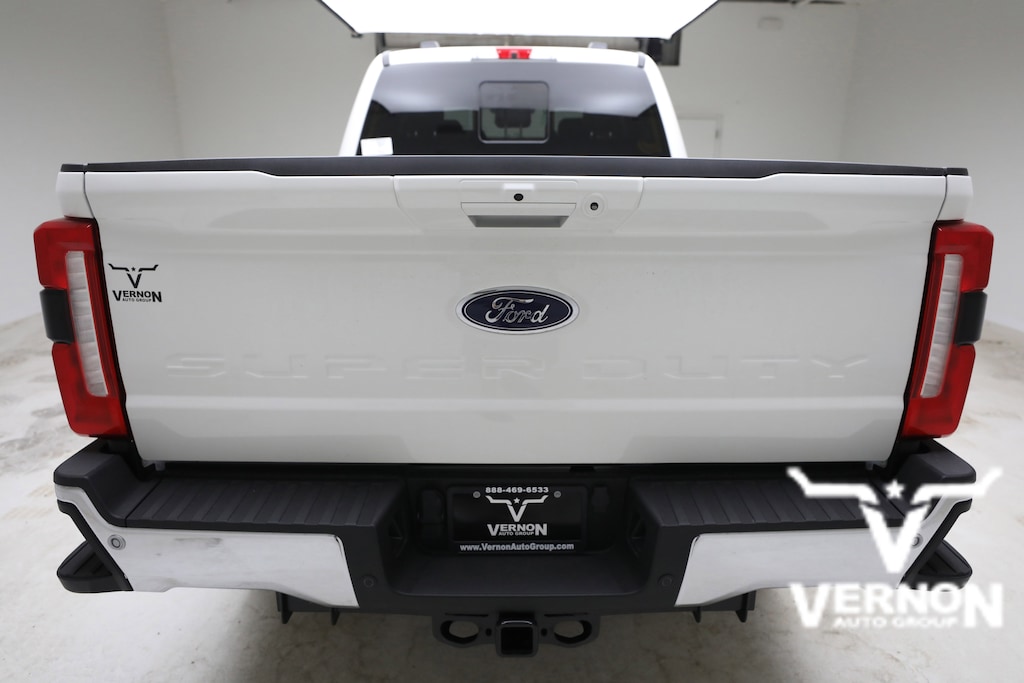 New 2026 Ford F-250 Lariat Truck Crew Cab