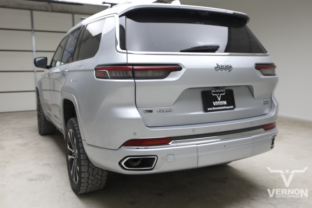 Used 2022 Jeep New Grand Cherokee Overland SUV