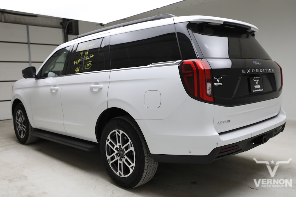 Used 2025 Ford Expedition Active SUV