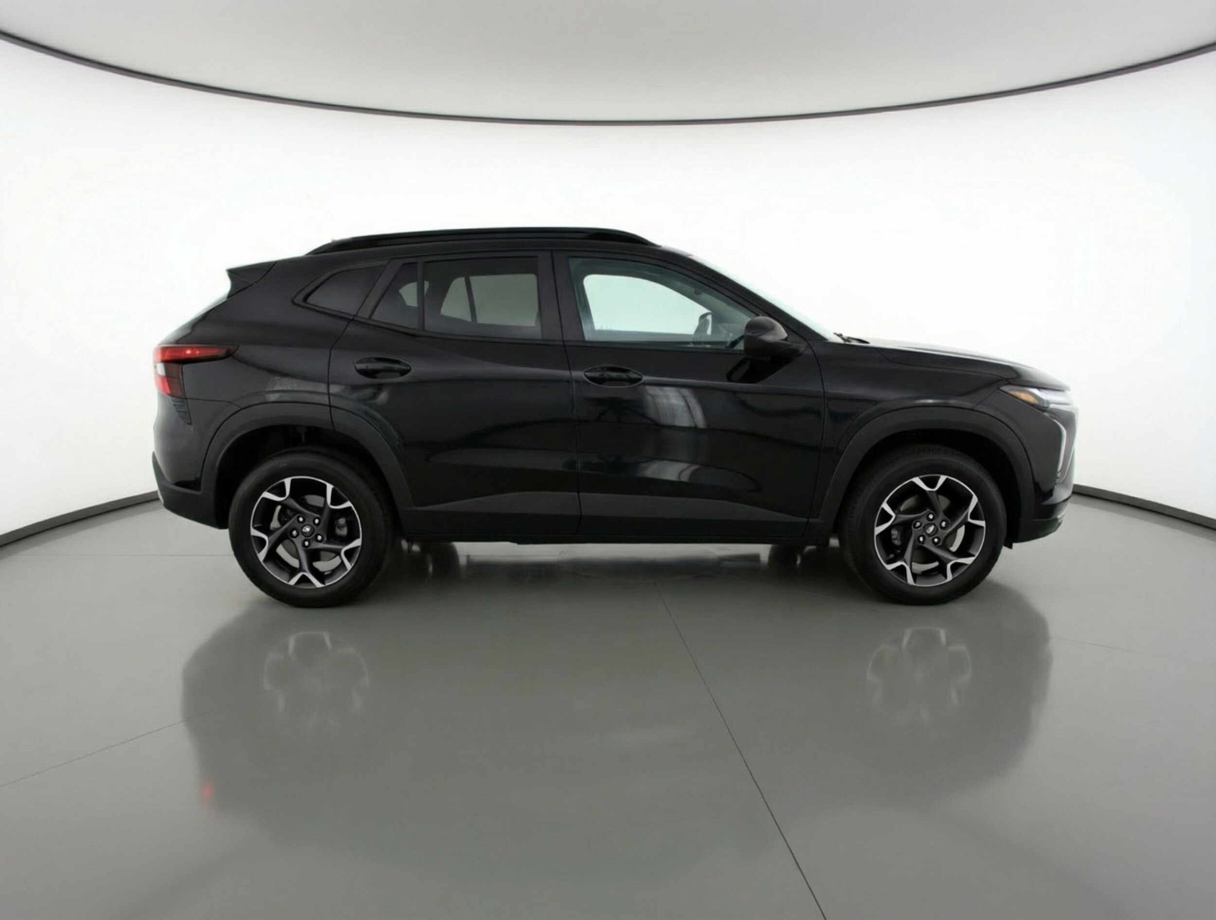Thumbnail: 2025 Chevrolet Trax - 8
