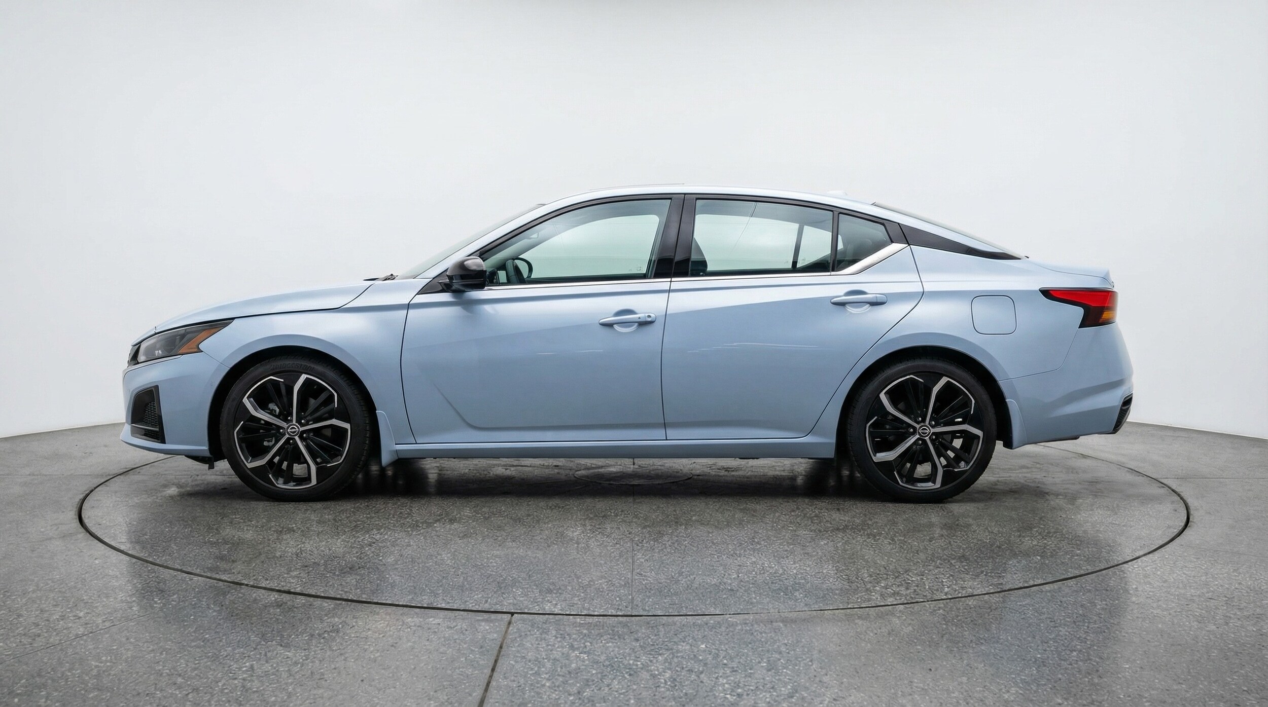 Thumbnail: 2025 Nissan Altima - 4