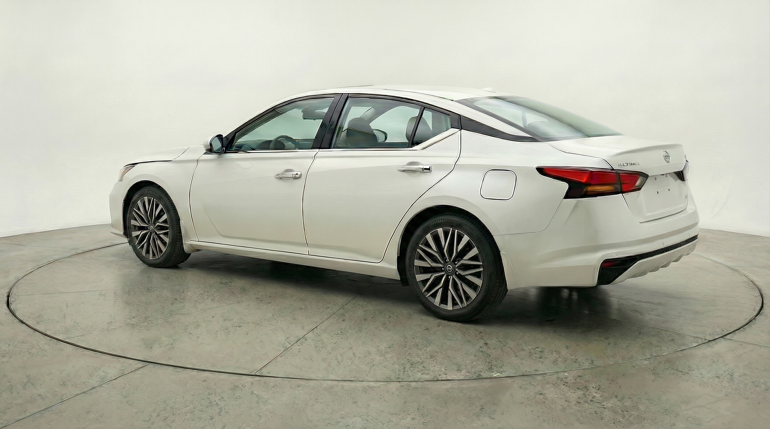 Thumbnail: 2025 Nissan Altima - 5