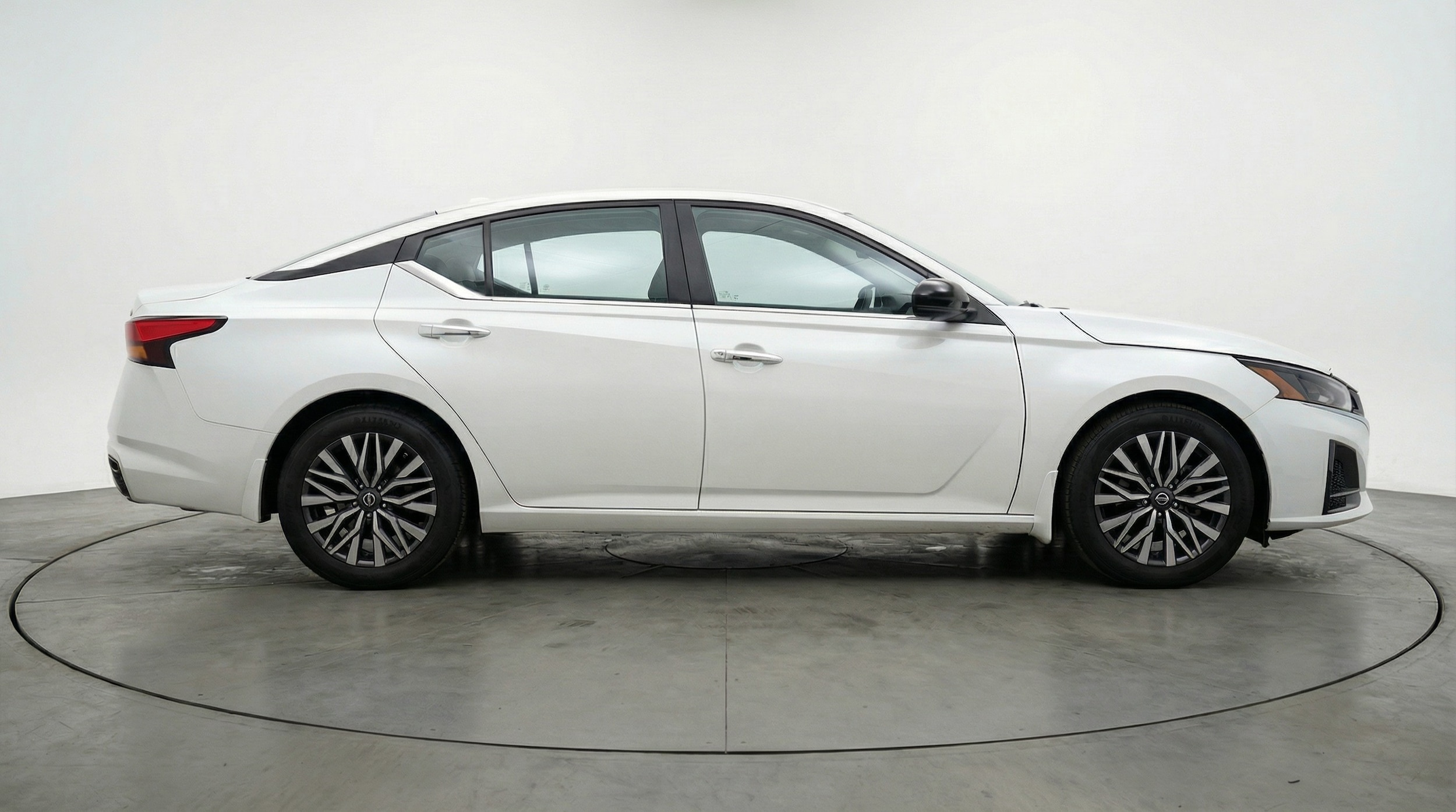 Thumbnail: 2025 Nissan Altima - 8