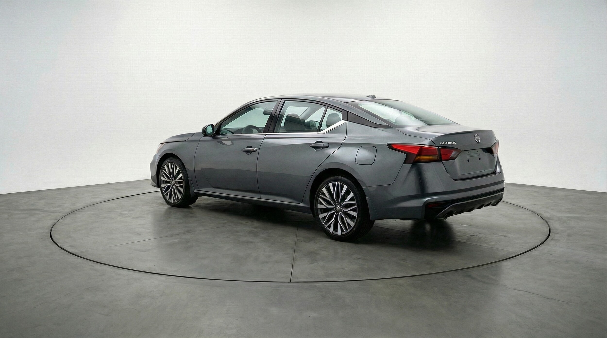 Thumbnail: 2025 Nissan Altima - 5