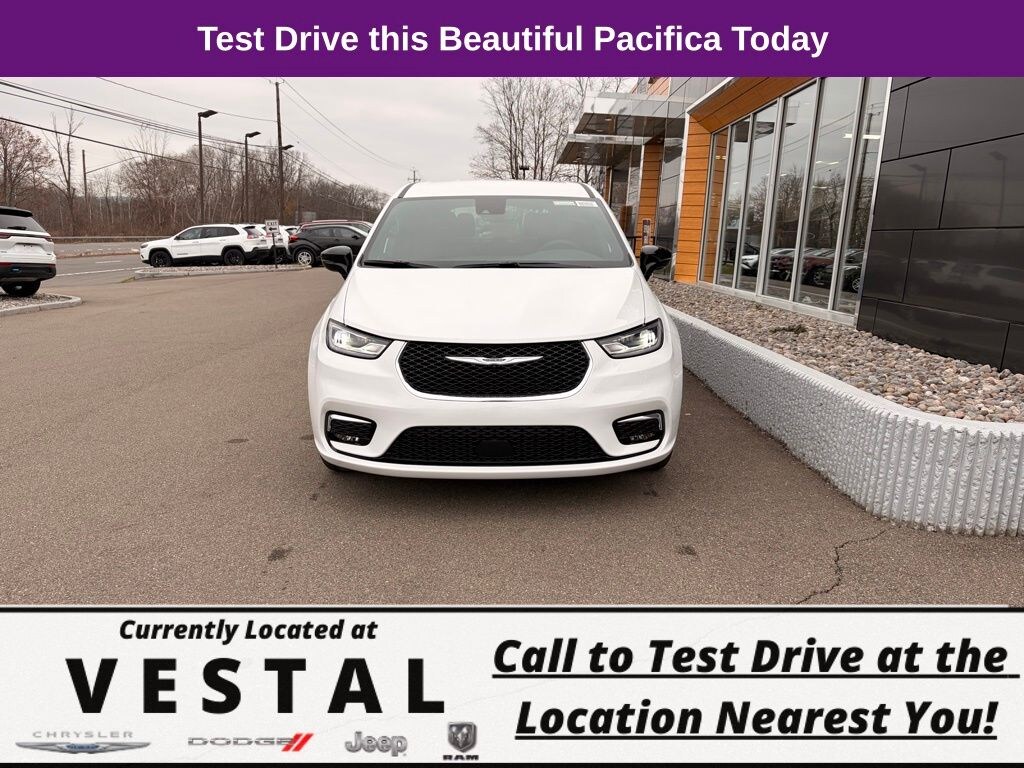 New 2026 Chrysler Pacifica Select Passenger Van