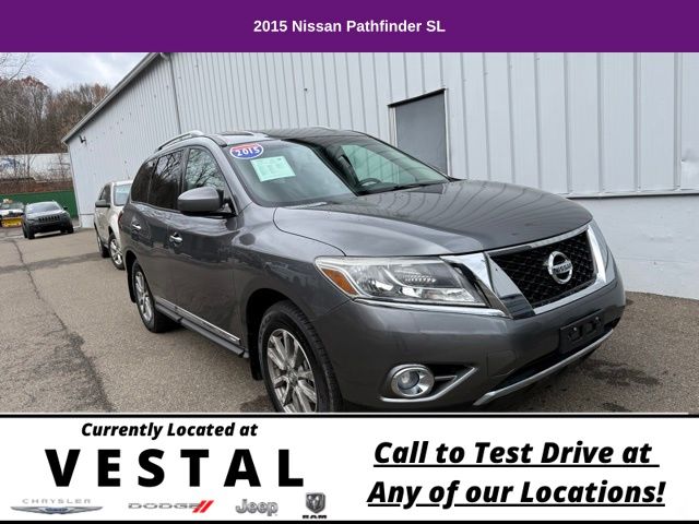 2015 Nissan Pathfinder SL photo 2