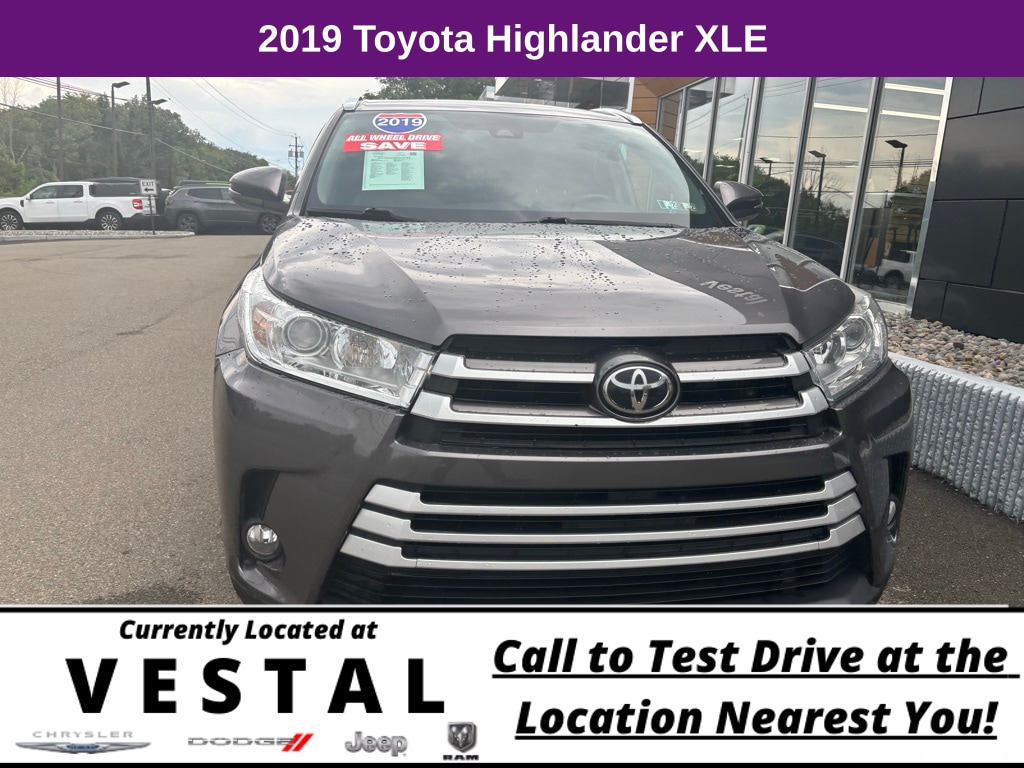 Used 2019 Toyota Highlander XLE with VIN 5TDJZRFH9KS608921 for sale in Vestal, NY