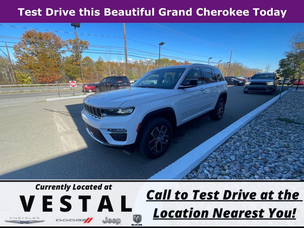 2025 Jeep Grand Cherokee Limited Sport photo 3