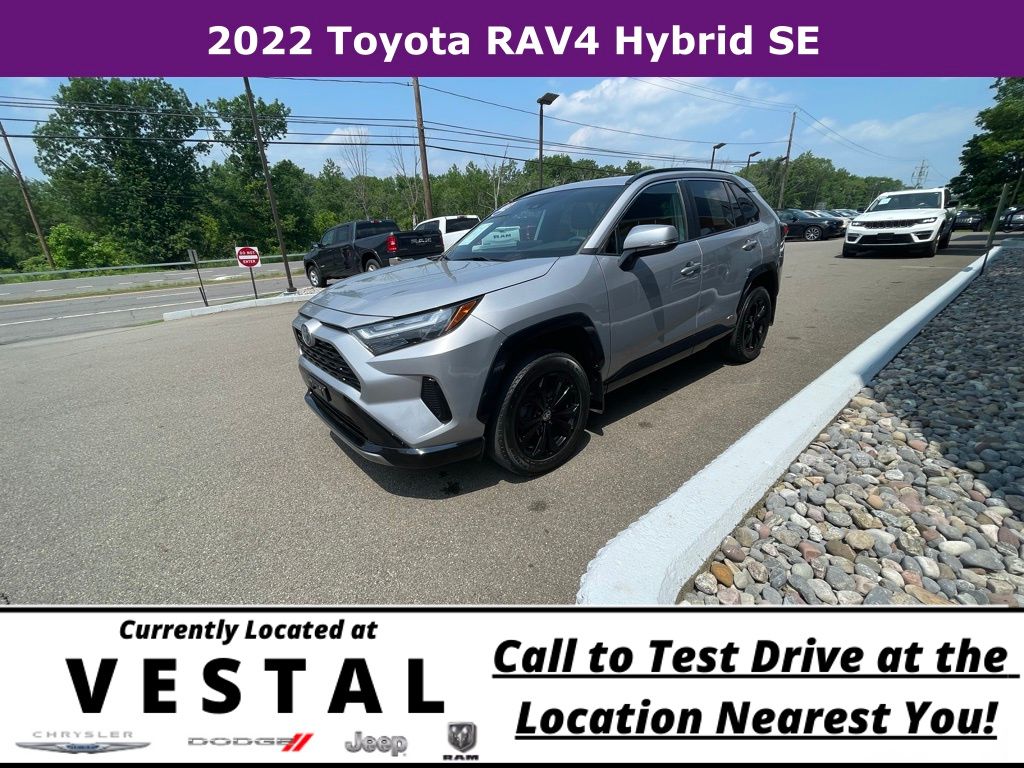 Used 2022 Toyota RAV4 SE with VIN 4T3T6RFV5NU084483 for sale in Vestal, NY