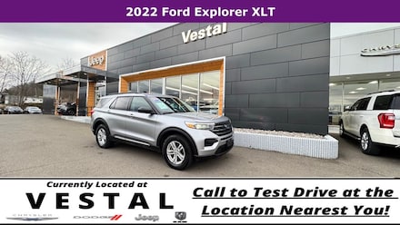 2022 Ford Explorer XLT SUV