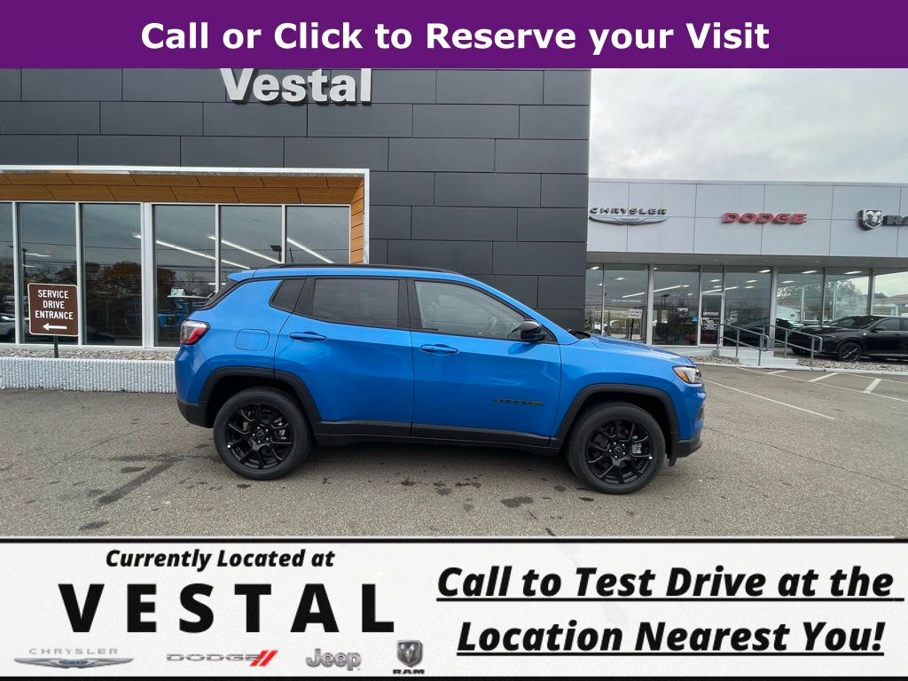 2026 Jeep Compass Latitude Sport photo 3