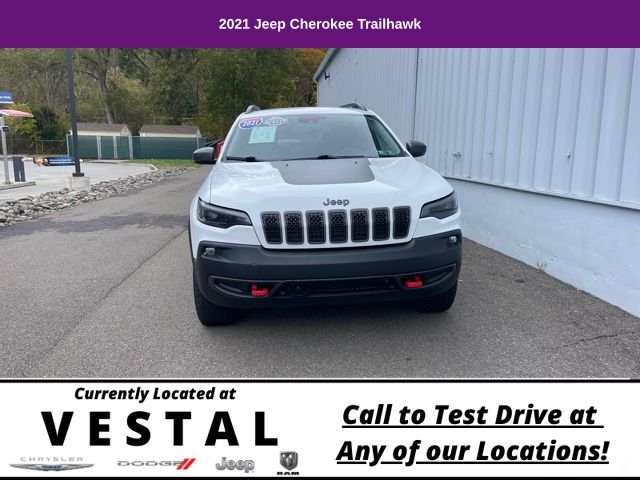 2021 Jeep Cherokee Trailhawk photo 2