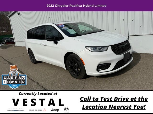 2023 Chrysler Pacifica Hybrid Limited Hybrid's photo