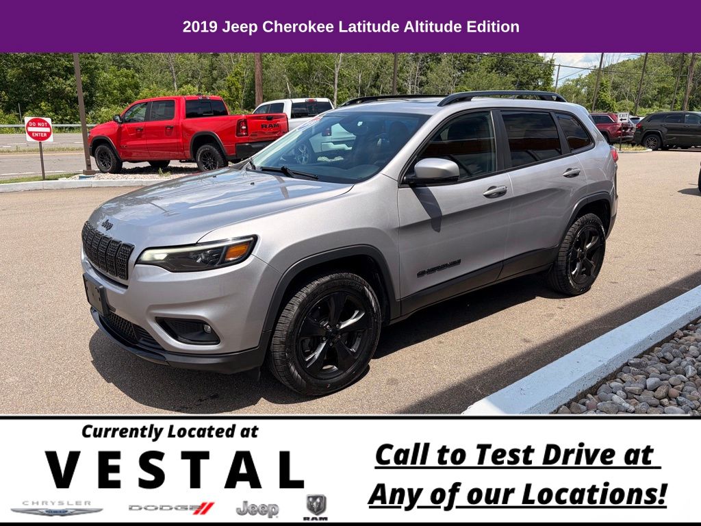 Used 2019 Jeep Cherokee Altitude with VIN 1C4PJMLB5KD472822 for sale in Vestal, NY
