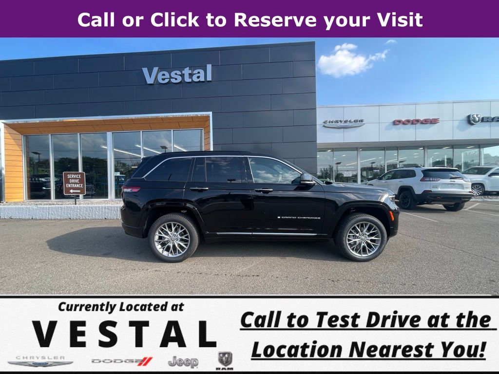 2025 Jeep Grand Cherokee Summit Sport photo 3