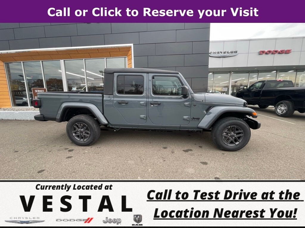 New 2026 Jeep Gladiator Sport S Pickup