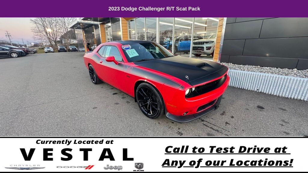 2023 Dodge Challenger R/T Scat Pack photo 3