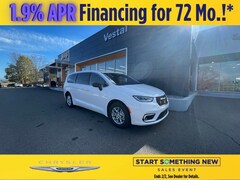 2026 Chrysler Pacifica Select Passenger Van