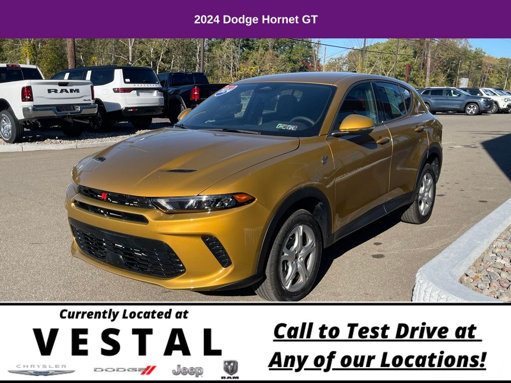 2024 Dodge Hornet GT photo 2