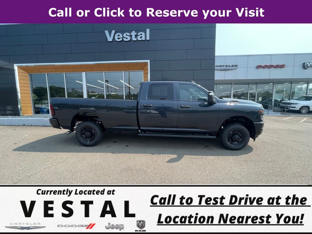 2025 Ram 2500 Tradesman photo 4