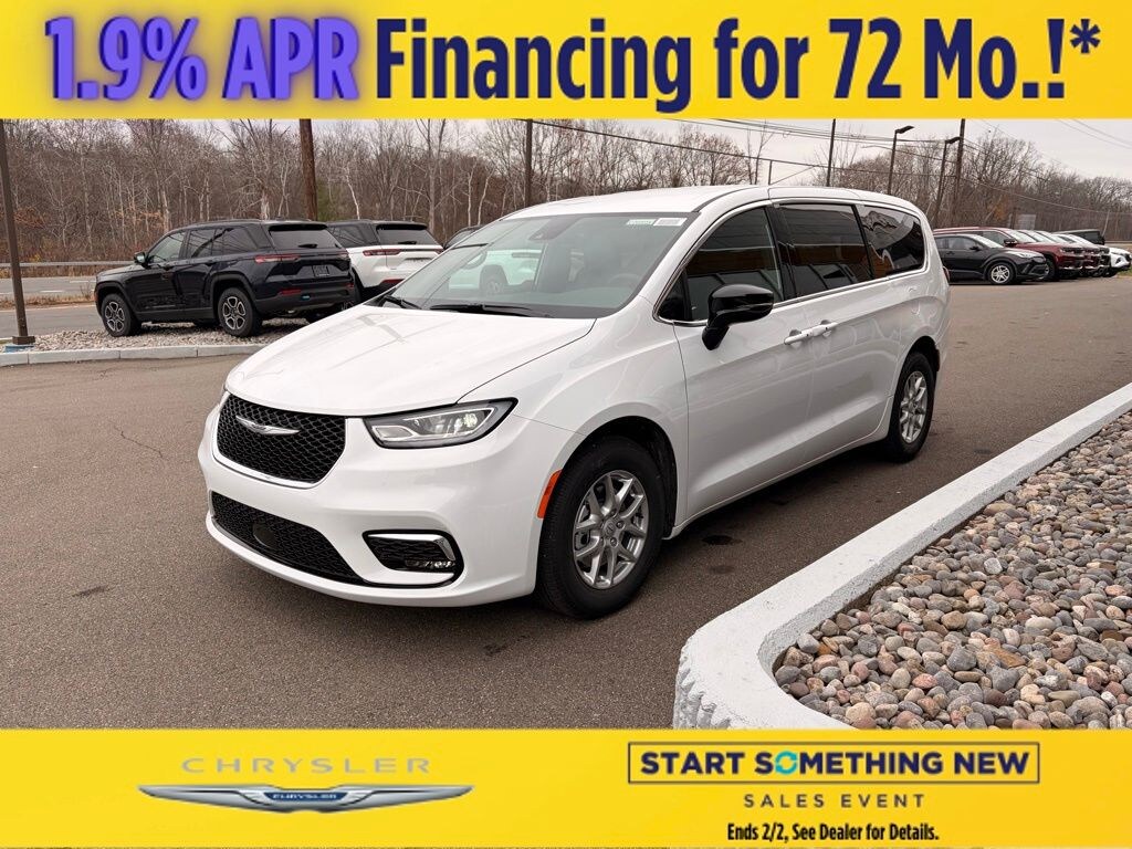 New 2026 Chrysler Pacifica Select Passenger Van
