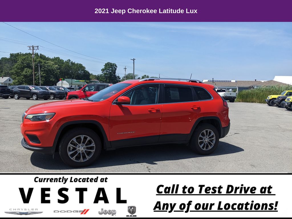 2021 Jeep Cherokee Latitude Lux photo 3