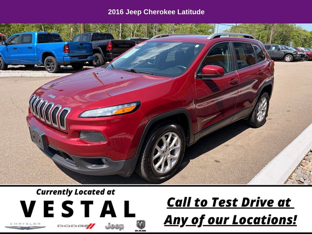 Used 2016 Jeep Cherokee Latitude 4x4 SUV