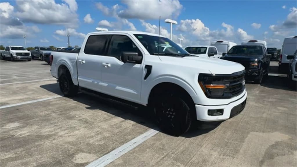 New 2025 Ford F-150 XLT Truck SuperCrew Cab