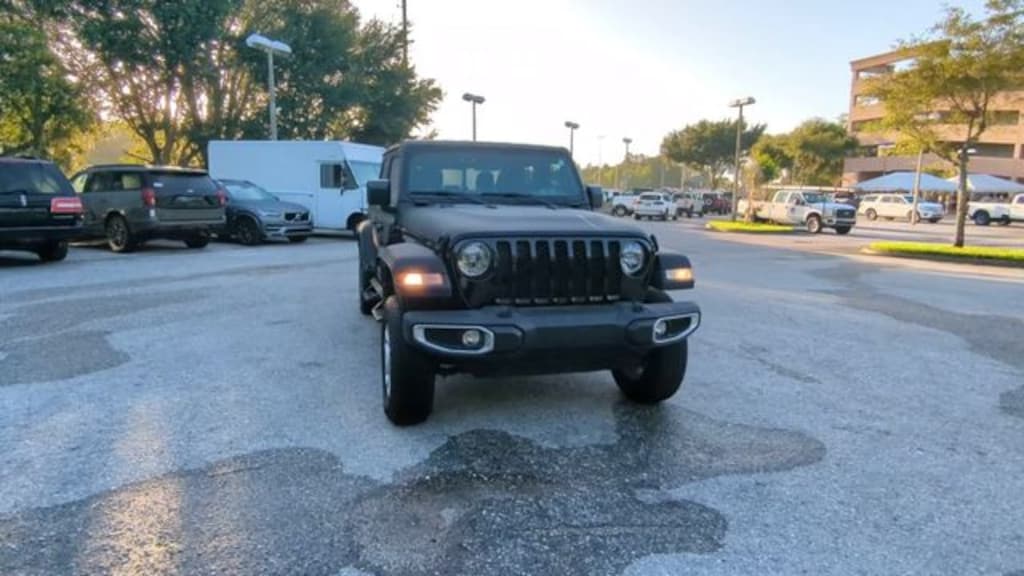 Certified 2023 Jeep Gladiator Sport S Truck