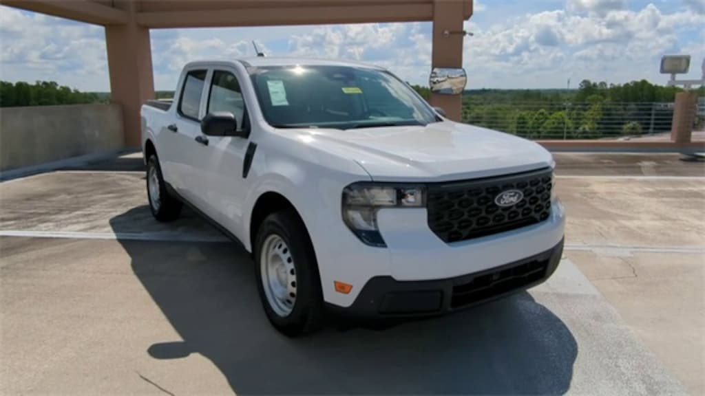 New 2025 Ford Maverick XL Truck SuperCrew