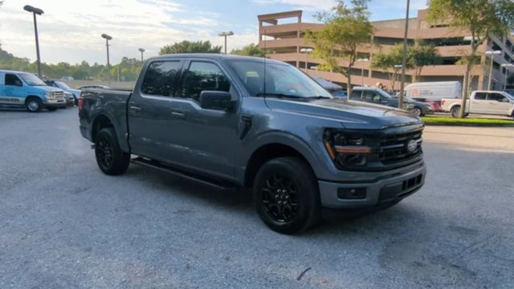 New 2026 Ford F-150 XLT Truck SuperCrew Cab