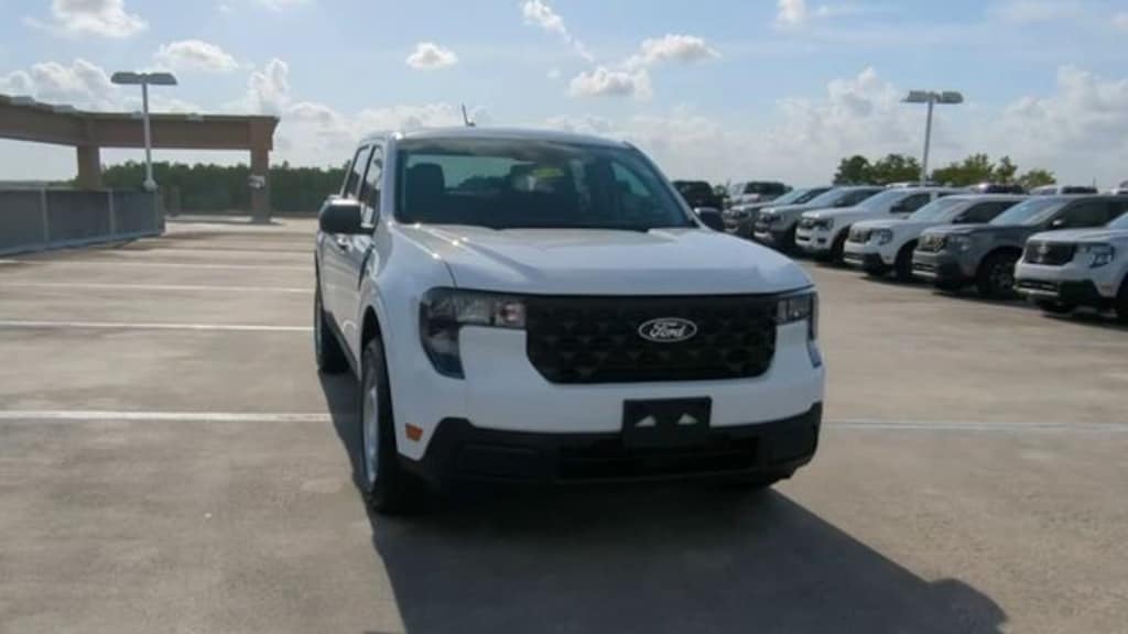 New 2026 Ford Maverick XL Truck SuperCrew