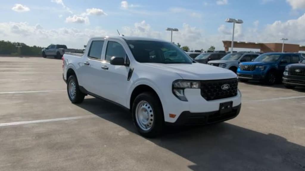 New 2026 Ford Maverick XL Truck SuperCrew