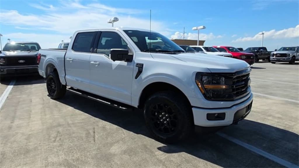 New 2025 Ford F-150 XLT Truck SuperCrew Cab