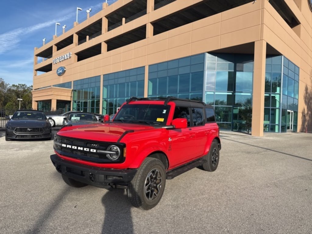 Certified 2024 Ford Bronco Outer Banks SUV