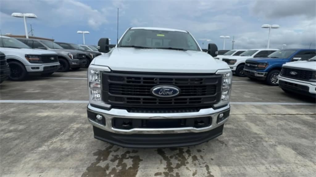 New 2026 Ford F-250 Truck Crew Cab
