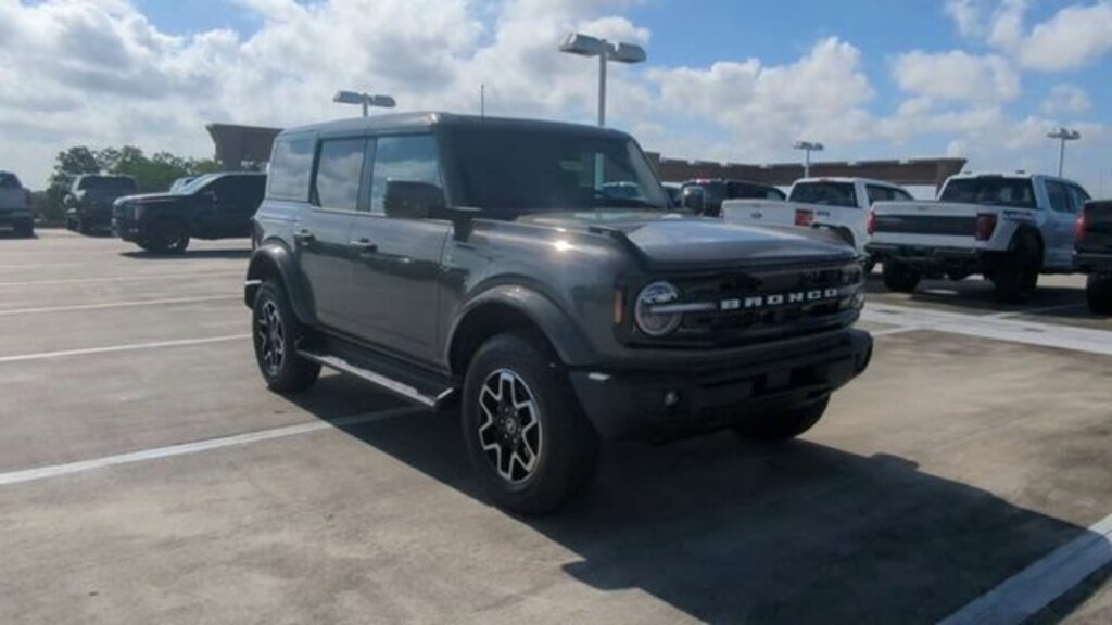 New 2026 Ford Bronco Outer Banks SUV