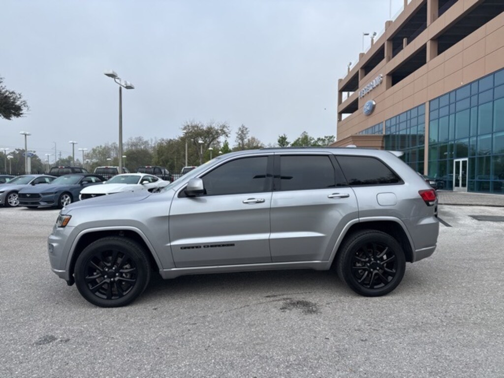 Used 2021 Jeep Grand Cherokee Laredo X SUV