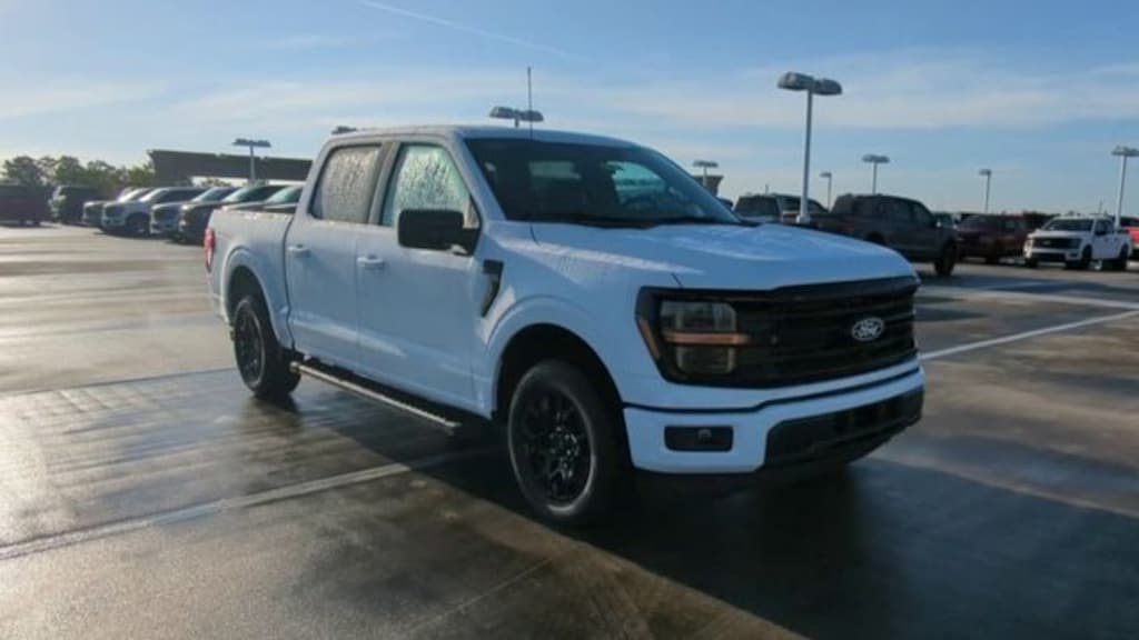 New 2026 Ford F-150 XLT Truck SuperCrew Cab