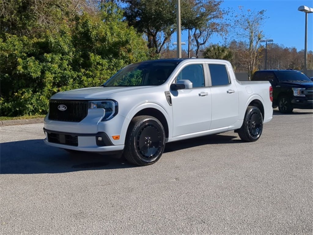 New 2026 Ford Maverick Lobo Standard Truck SuperCrew