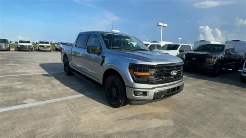New 2025 Ford F-150 XLT Truck SuperCrew Cab