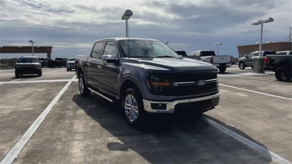 New 2025 Ford F-150 XLT Truck SuperCrew Cab