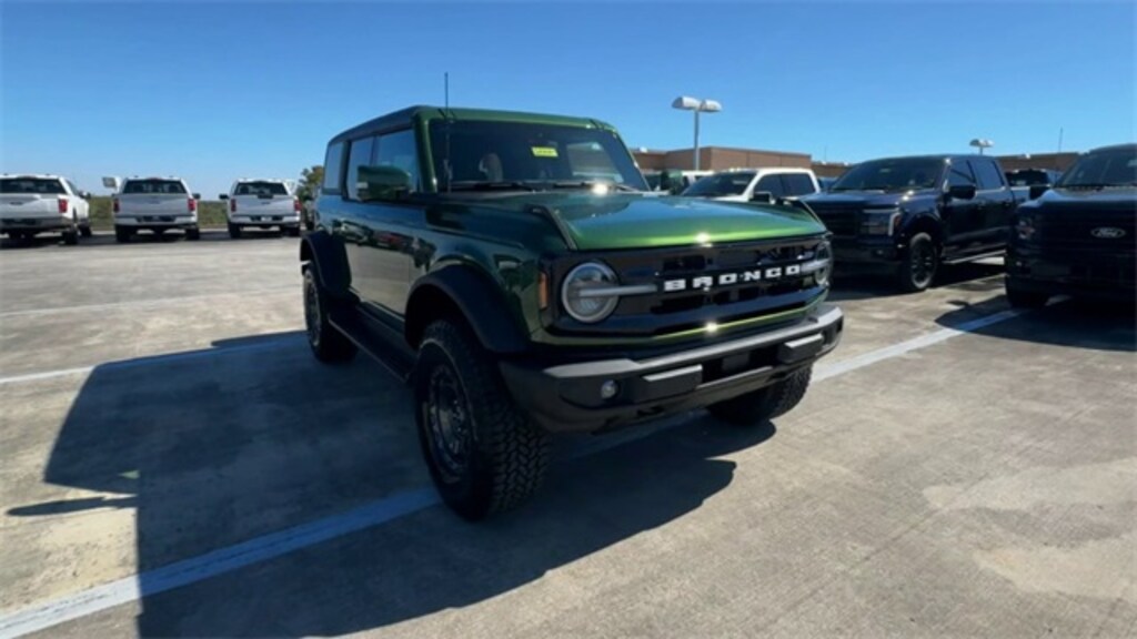 New 2025 Ford Bronco Outer Banks SUV