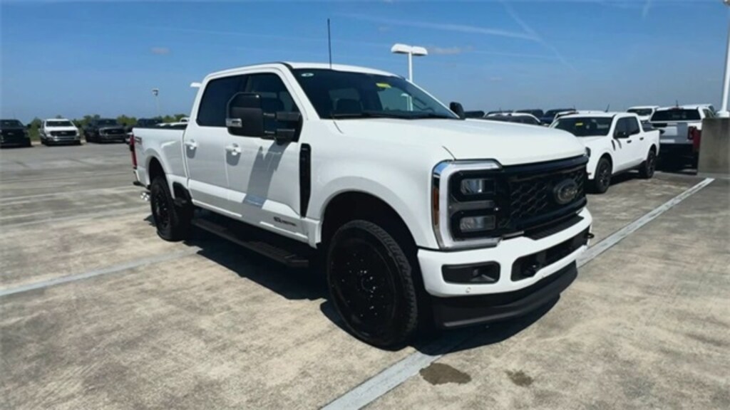New 2025 Ford F-250 Truck Crew Cab