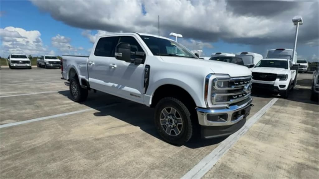New 2025 Ford F-250 Truck Crew Cab